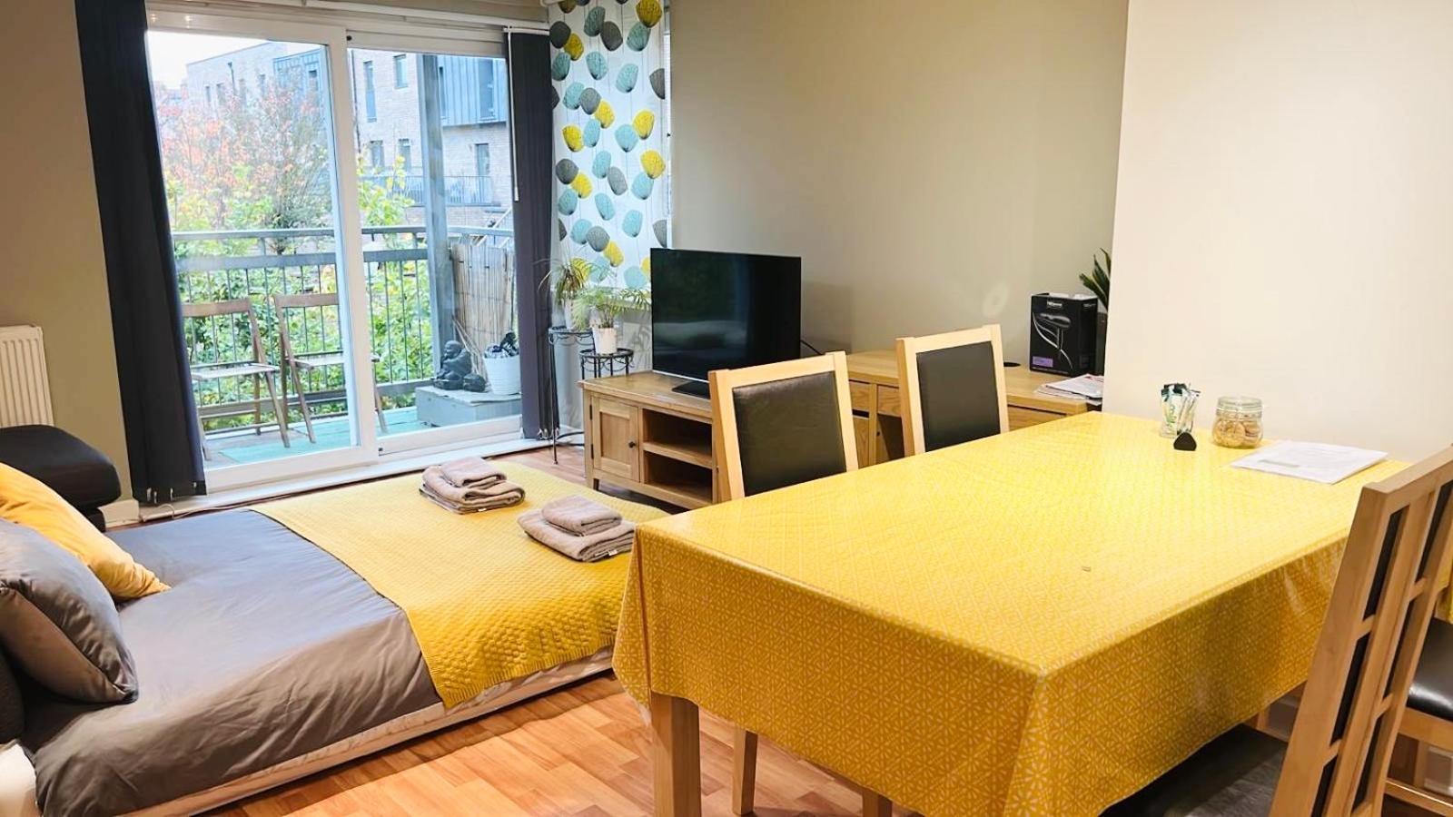 Modern Spacious Retreat Full Fibre Wi-Fi & Free Parking EDI Exteriér fotografie